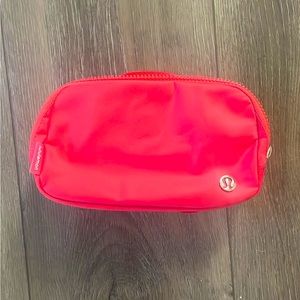 Lululemon Everywhere Belt Bag